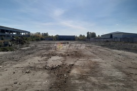 Открытая площадка, 22 000 м²